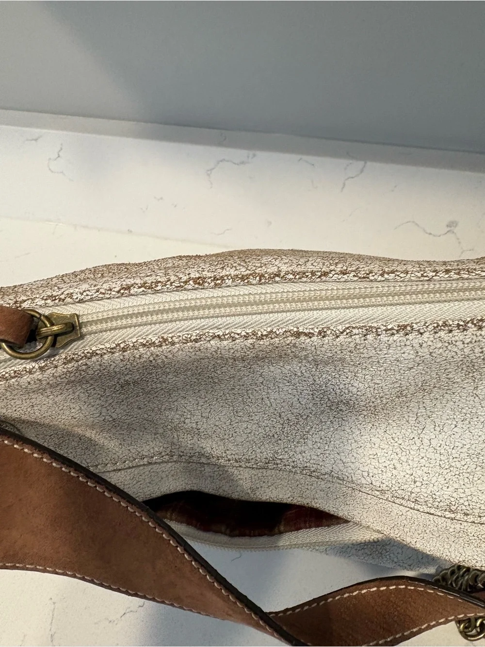 white crackle distressed leather Hype Shoulder Bag